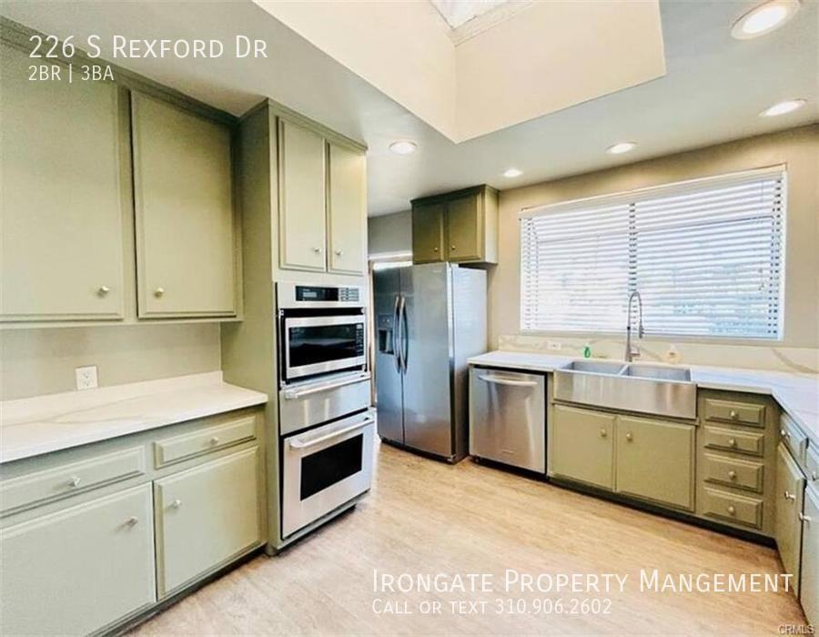 226 S Rexford Dr - Photo 6 of 15