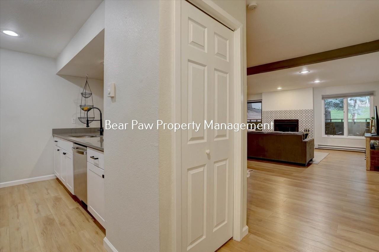 23518 Pondview Pl - Photo 2 of 21