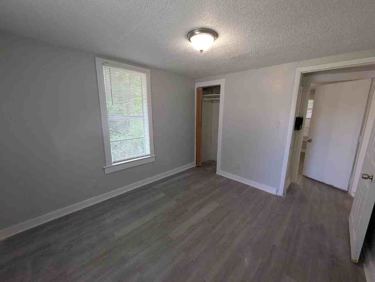 1760 Audubon St - Photo 7 of 14