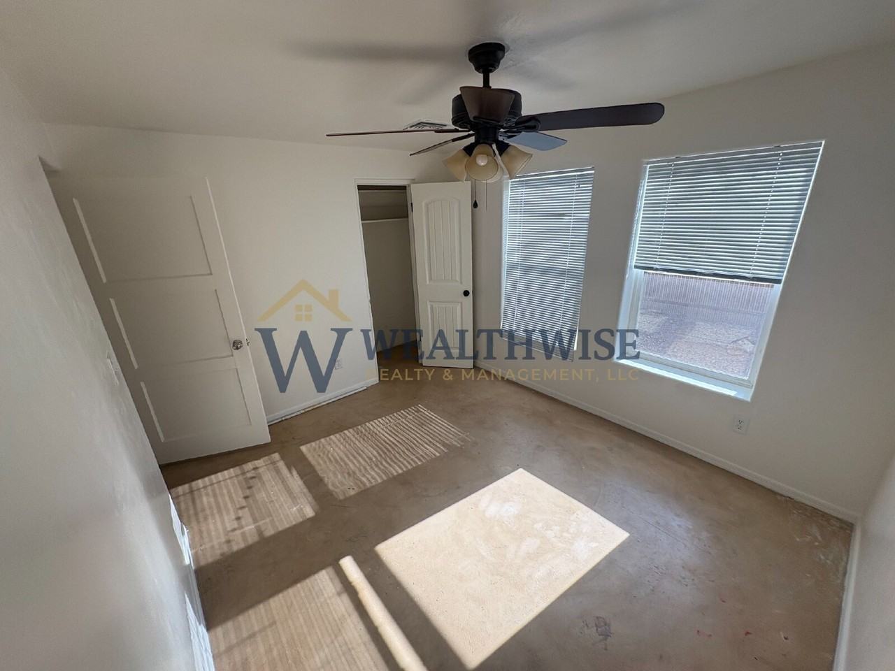216 E Waverly St - Photo 6 of 15