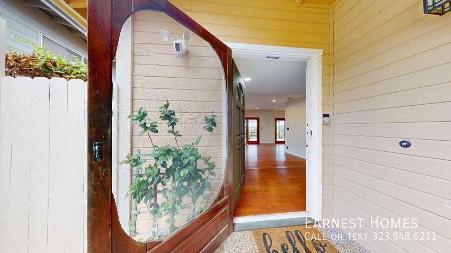 4535 San Blas Ave - Photo 3 of 31