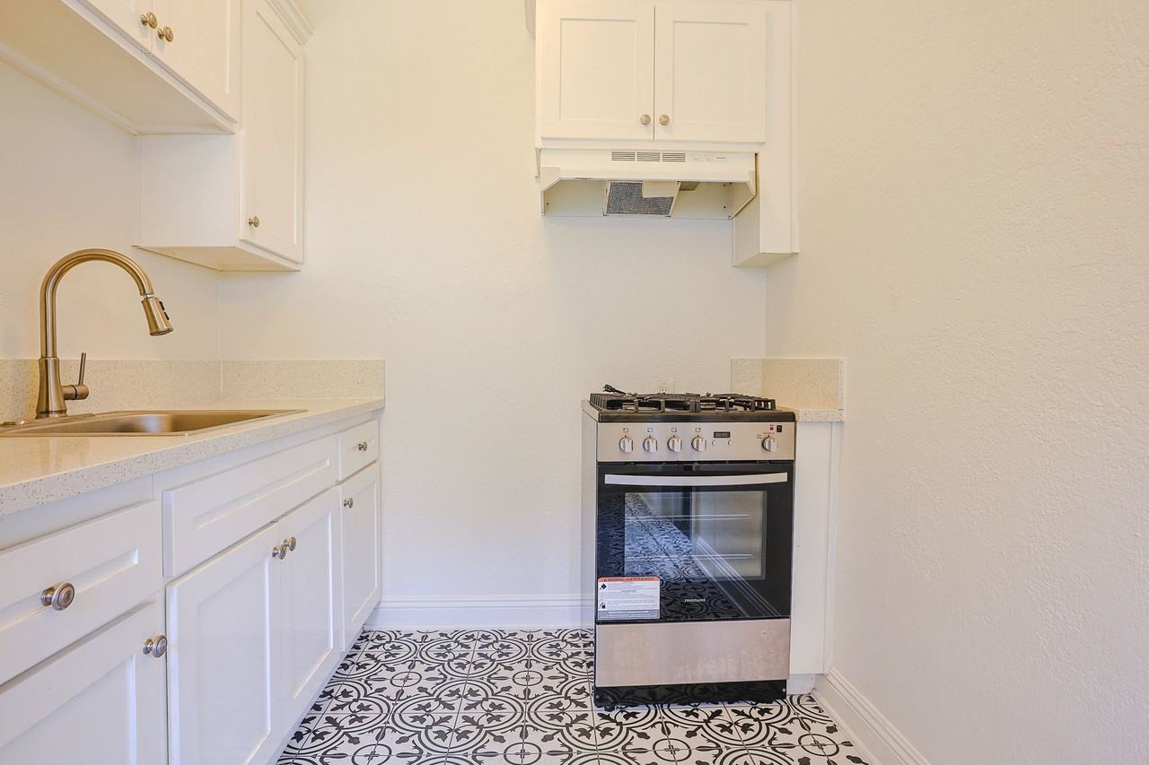Newly Renovated Studio with Brick Exposure - Photo 7 of 26