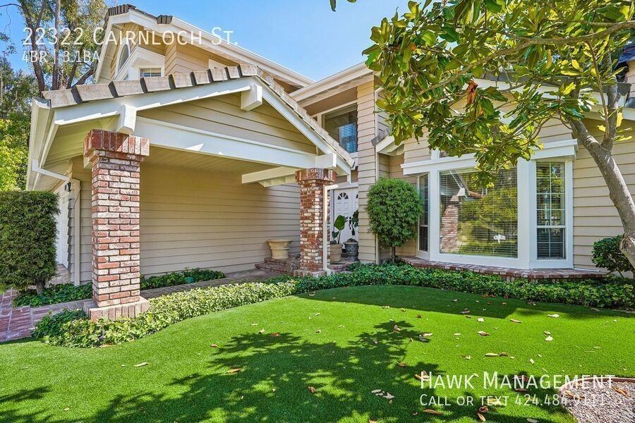 22322 Cairnloch St - Photo 3 of 50