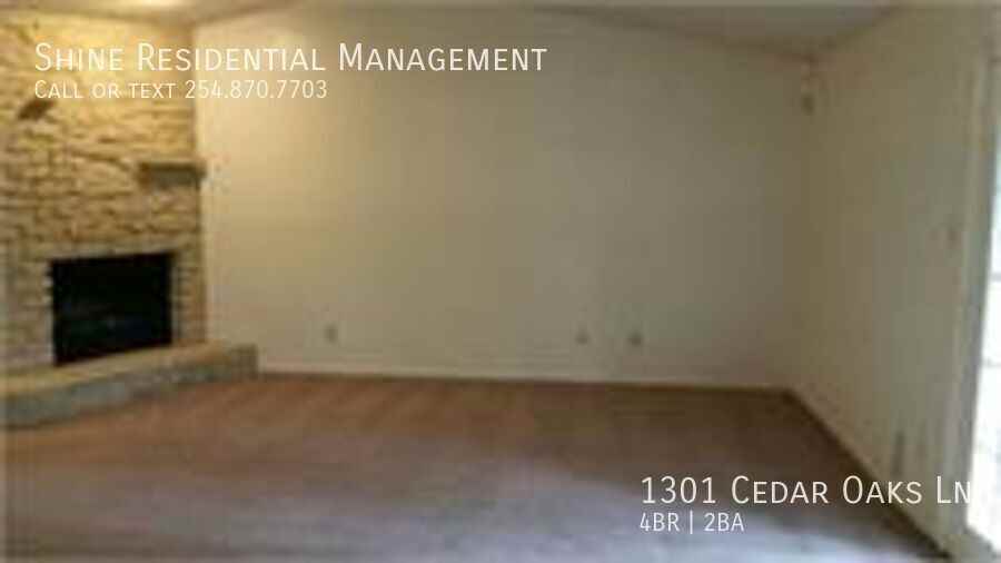 1301 Cedar Oaks Ln - Photo 2 of 7