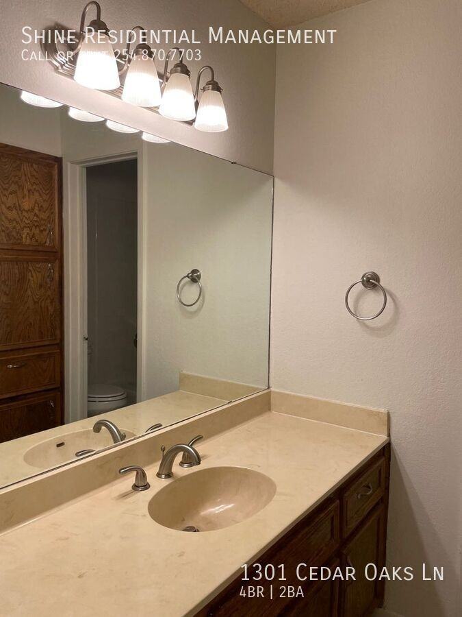 1301 Cedar Oaks Ln - Photo 7 of 7