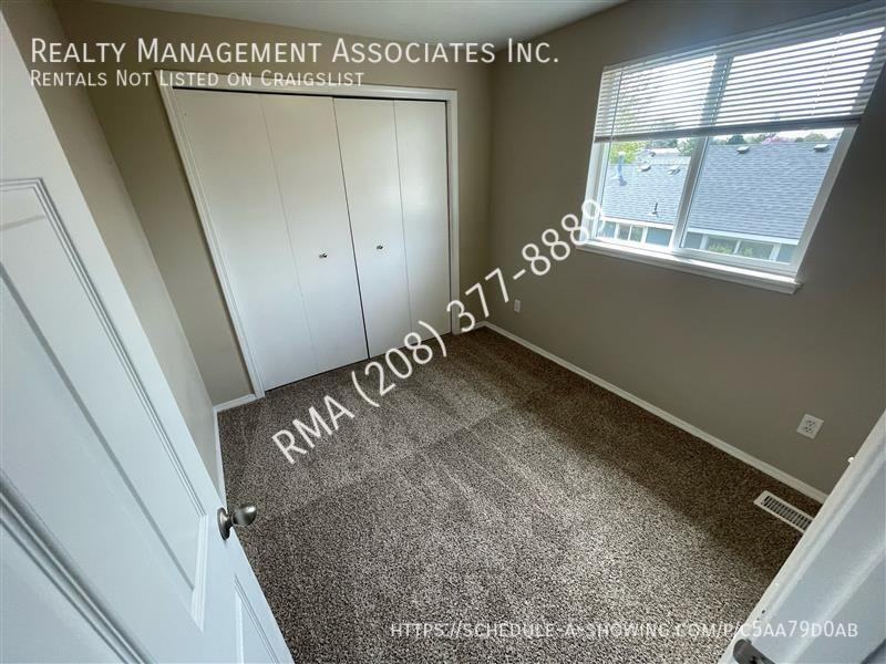 1339 W Sandalwood Dr - Photo 6 of 12