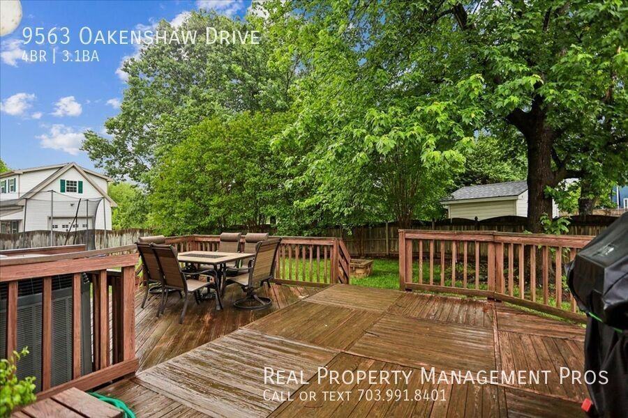 9563 Oakenshaw Dr - Photo 6 of 34