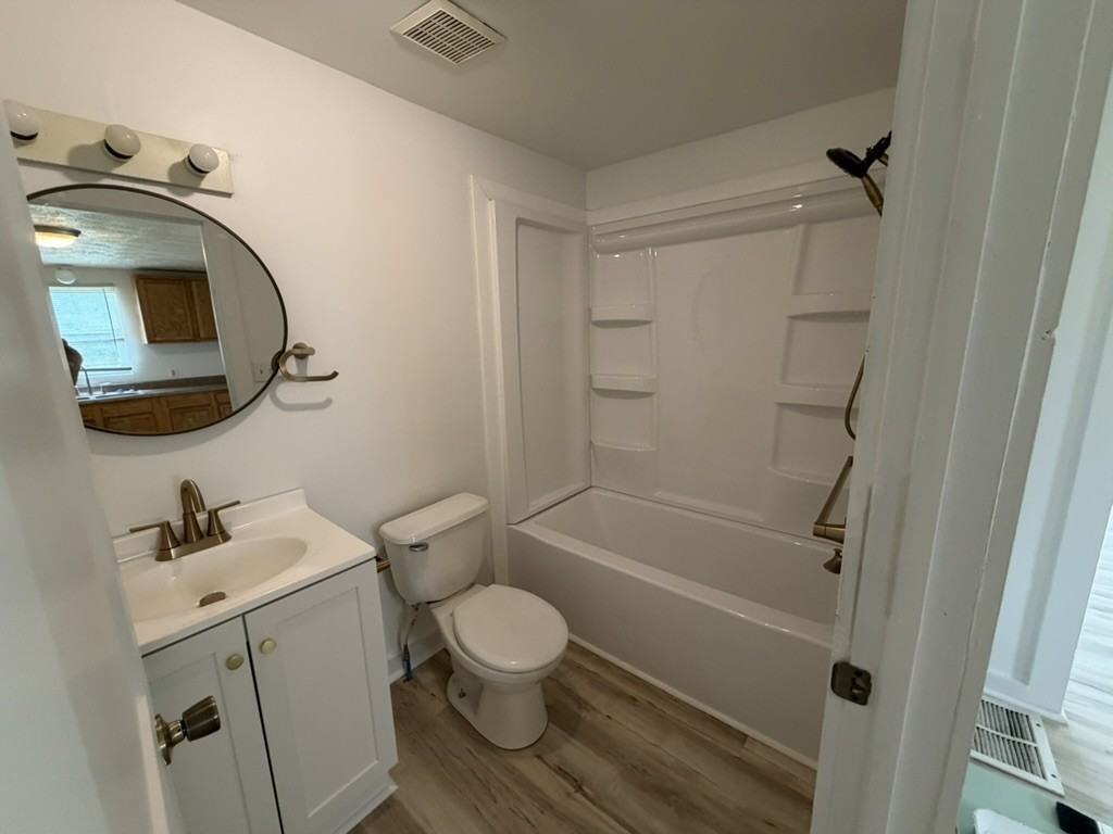 1107 N 4th St #1 - Photo 5 of 10