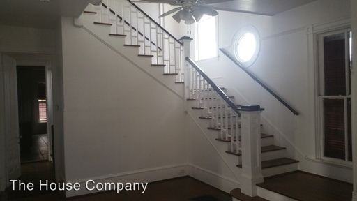 2323 Avenue L - Photo 2 of 25