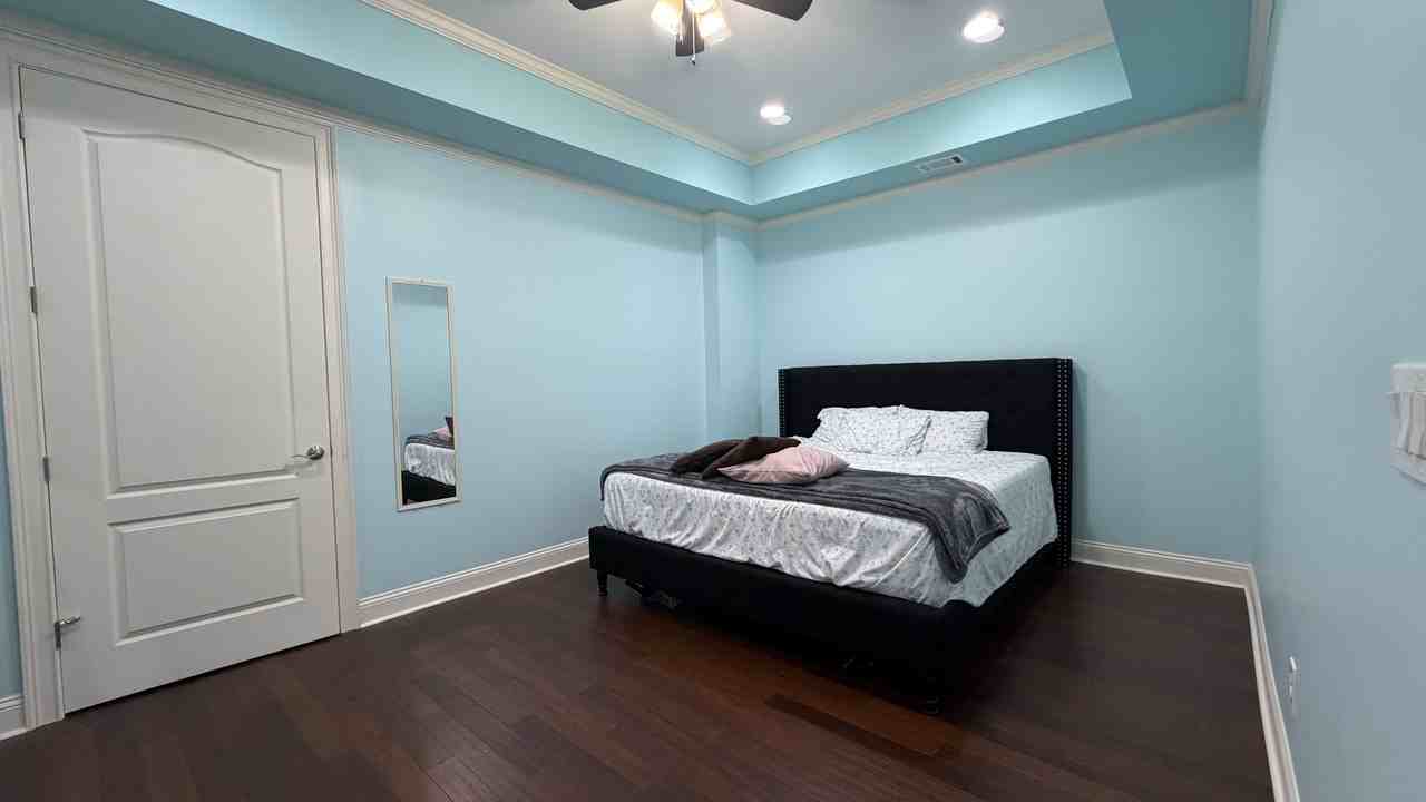 2112 Hunters Green Dr #NA - Photo 3 of 13