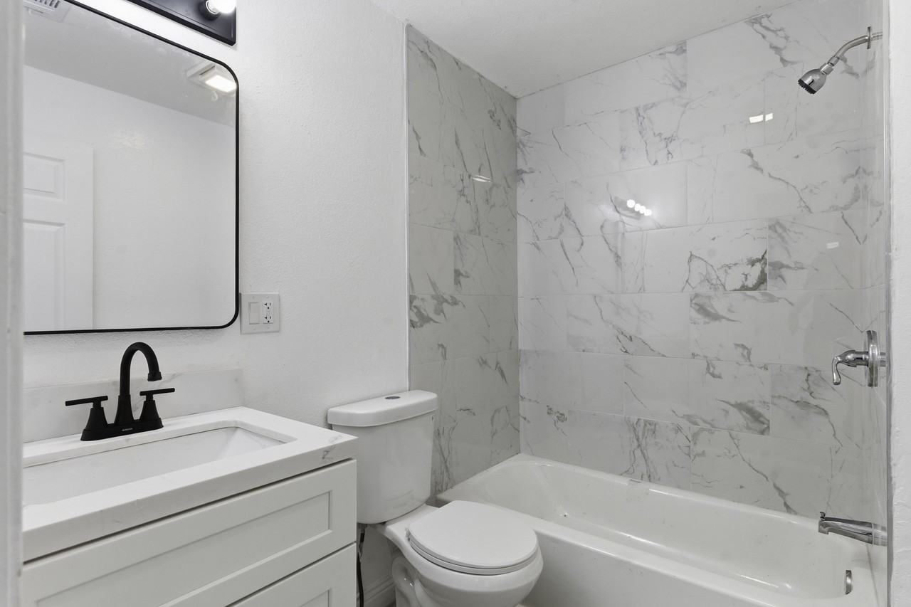 222 Moneta Ave #222 - Photo 4 of 9