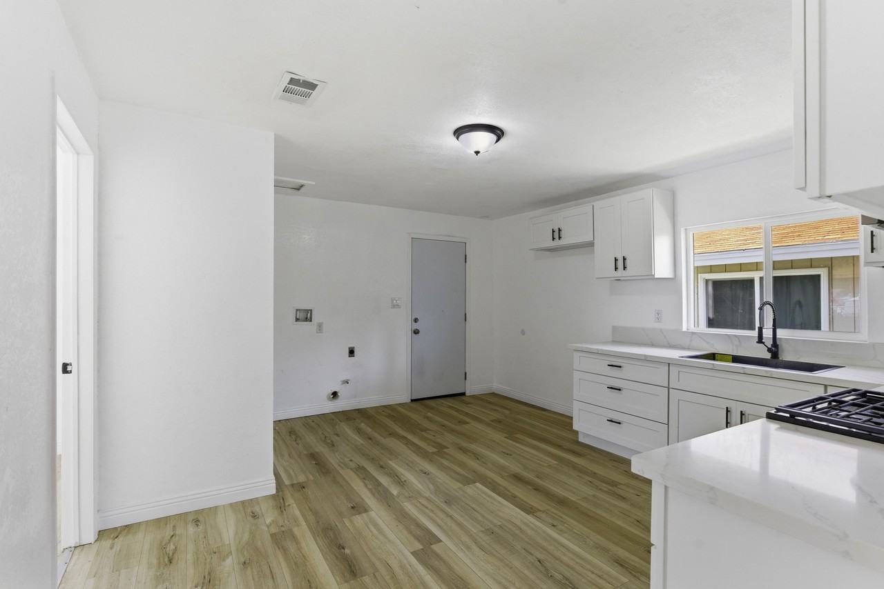 222 Moneta Ave #222 - Photo 5 of 9