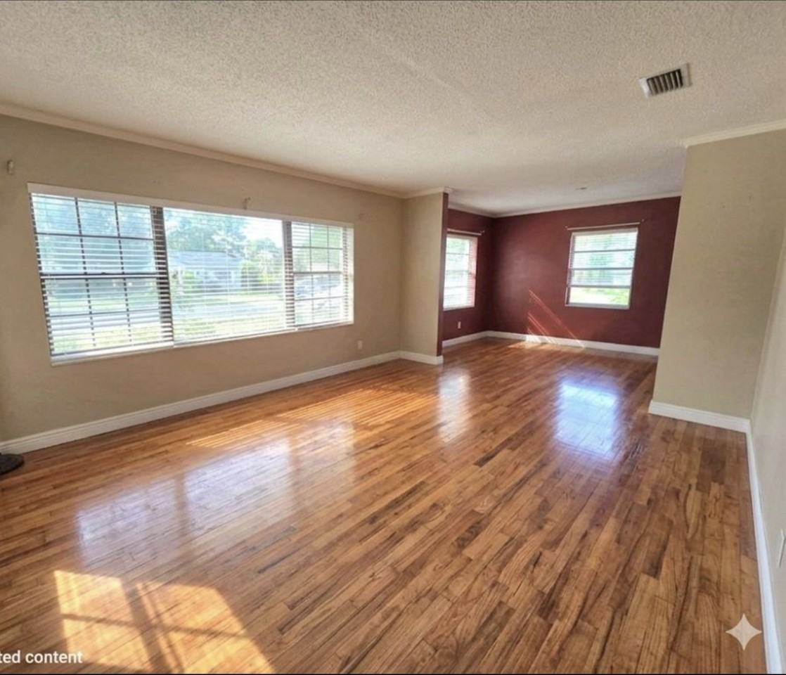 211 Ariola Ave #NA - Photo 2 of 14