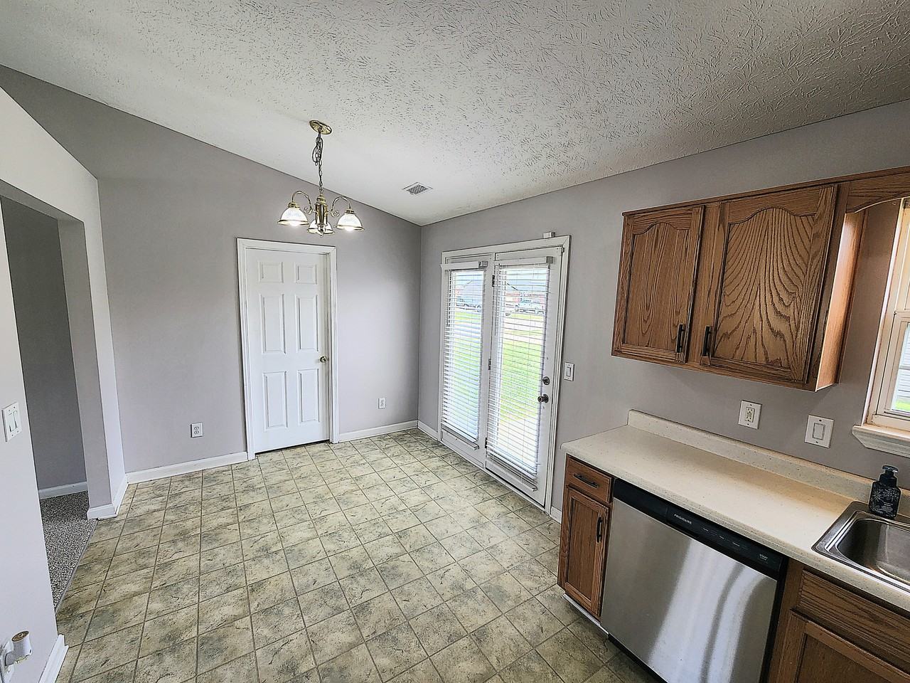 3906 Brownstone Dr #NA - Photo 2 of 13
