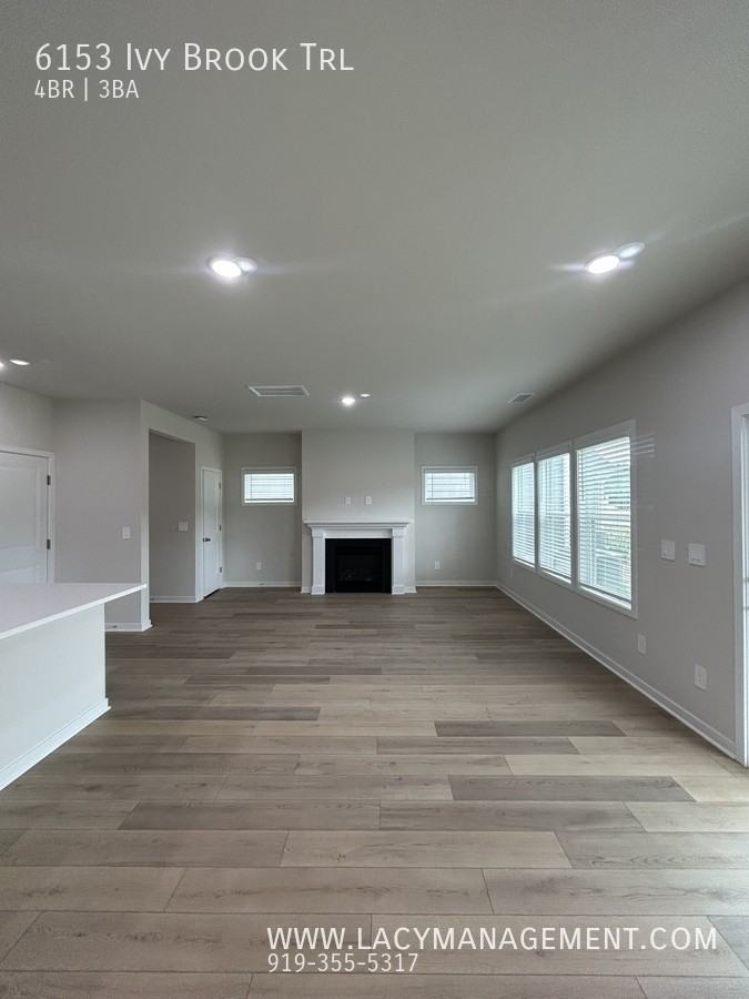 6153 Ivy Brook Trl - Photo 3 of 24