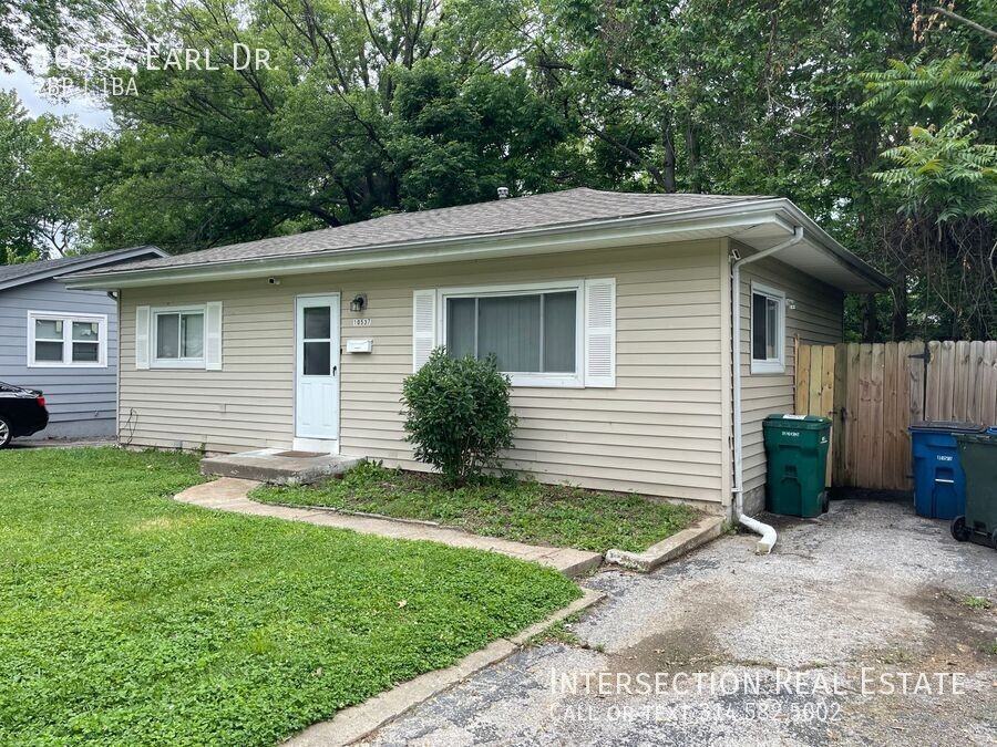 10537 Earl Dr - Photo 2 of 12