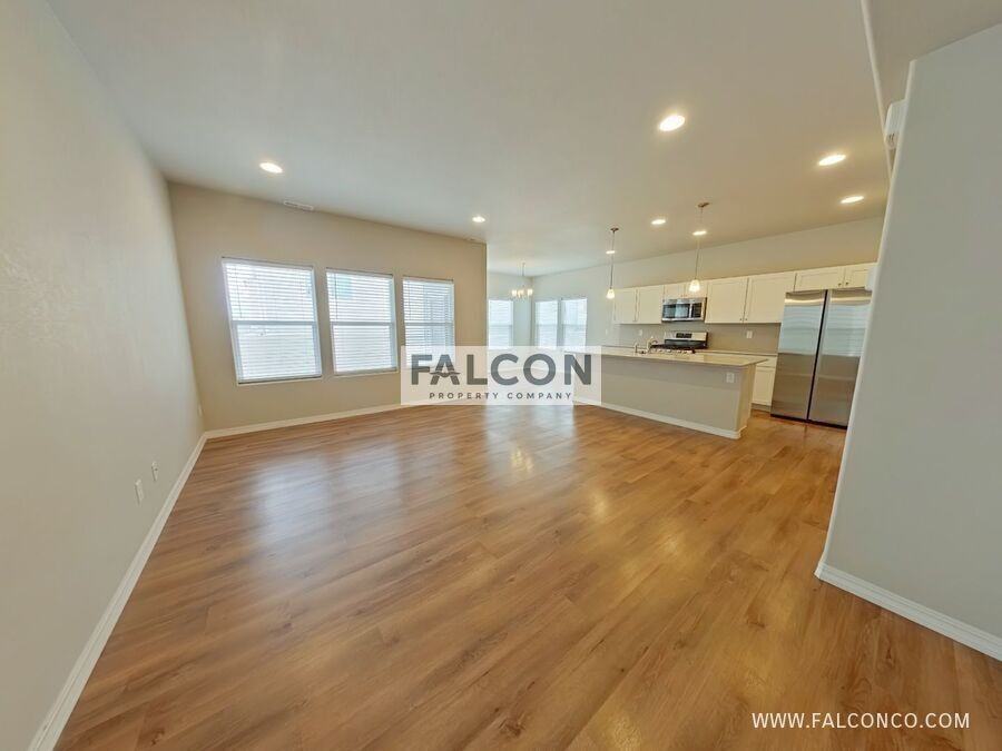 4271 Samaritan Loop - Photo 3 of 24