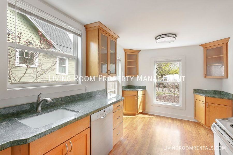 4451 Se 29th Ave - Photo 5 of 31
