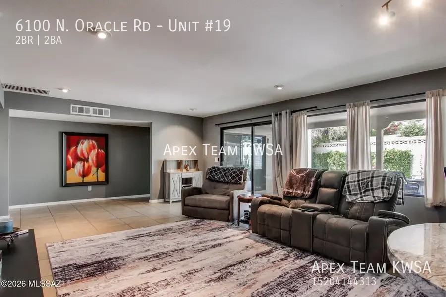 6100 N Oracle Rd #19 - Photo 2 of 30
