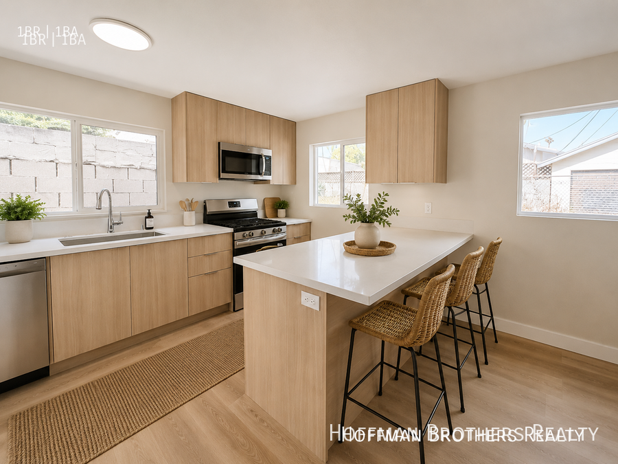 3018 3/4 9th Ave - Photo 2 of 6