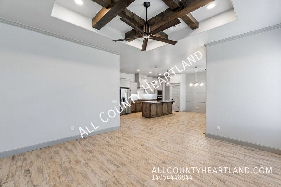 9356 Sw 43rd St - Photo 3 of 14