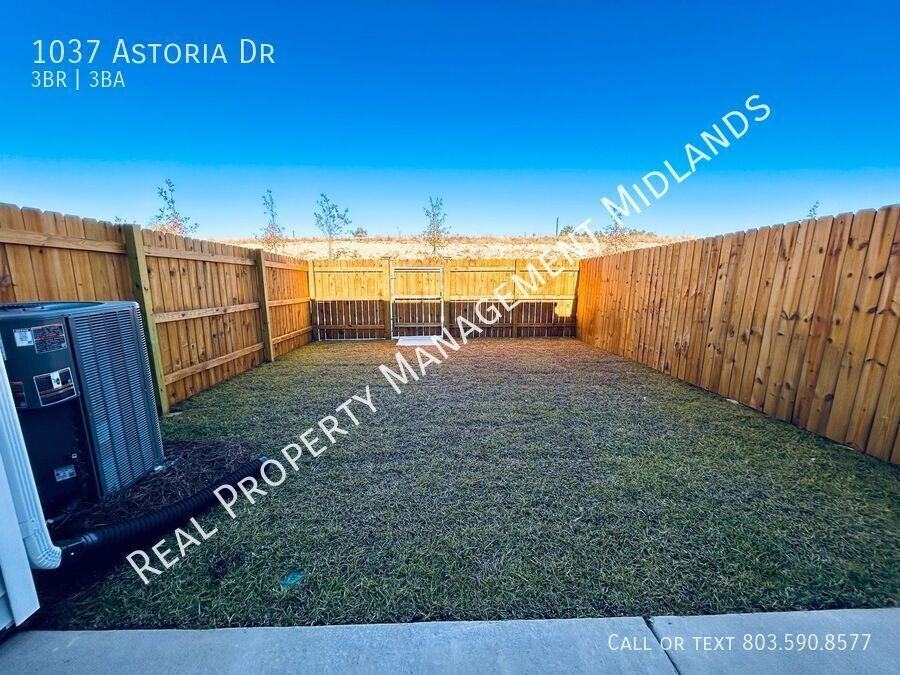 1037 Astoria Dr - Photo 6 of 23