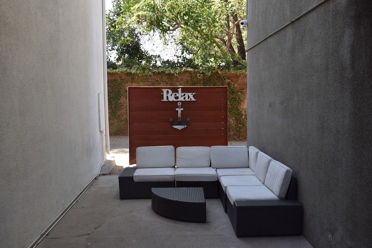 Azul Apartments - Photo 3 of 10