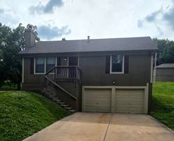 featured image of 1321A Ne 39th St