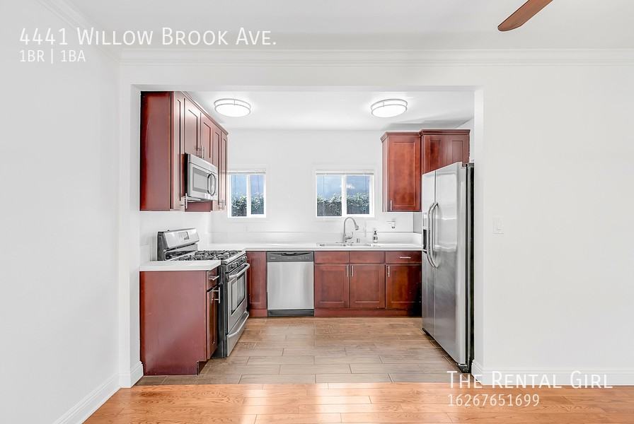 4441 Willow Brook Ave - Photo 4 of 14