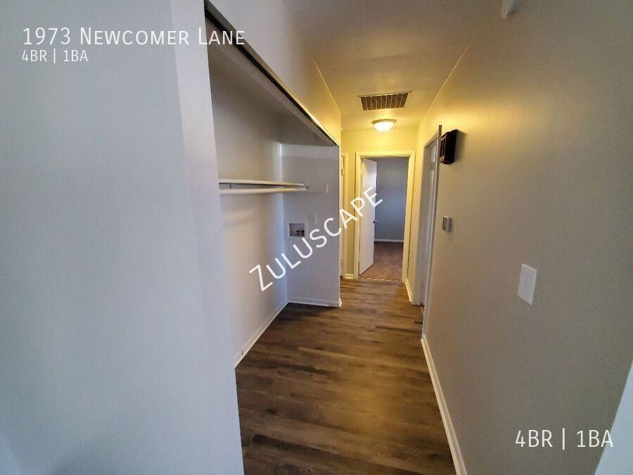 1973 Newcomer Ln - Photo 4 of 18