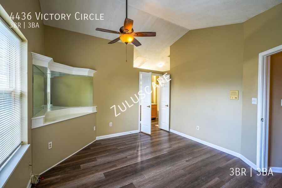 4436 Victory Cir - Photo 6 of 31