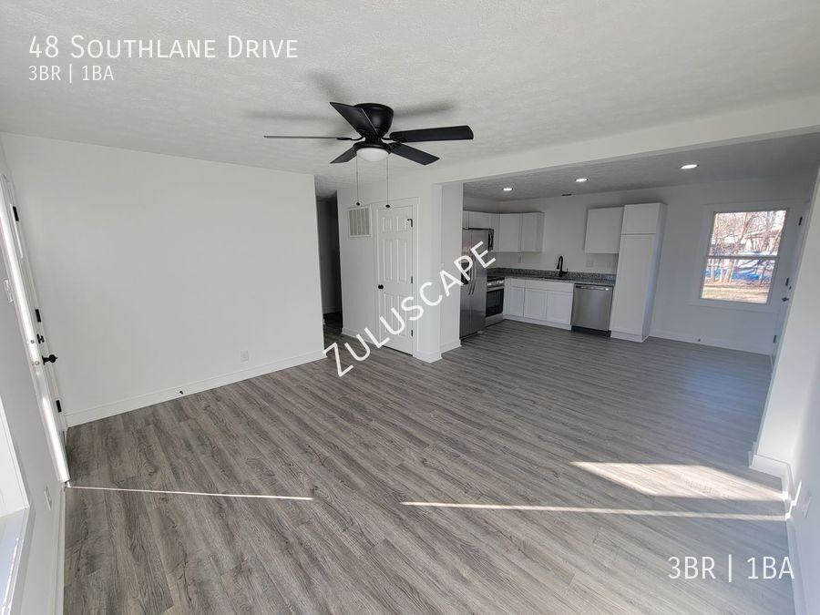 48 Southlane Dr - Photo 2 of 11