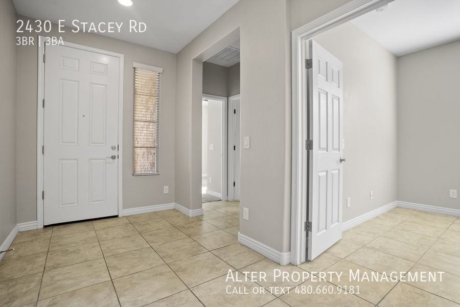 2430 E Stacey Rd - Photo 5 of 47