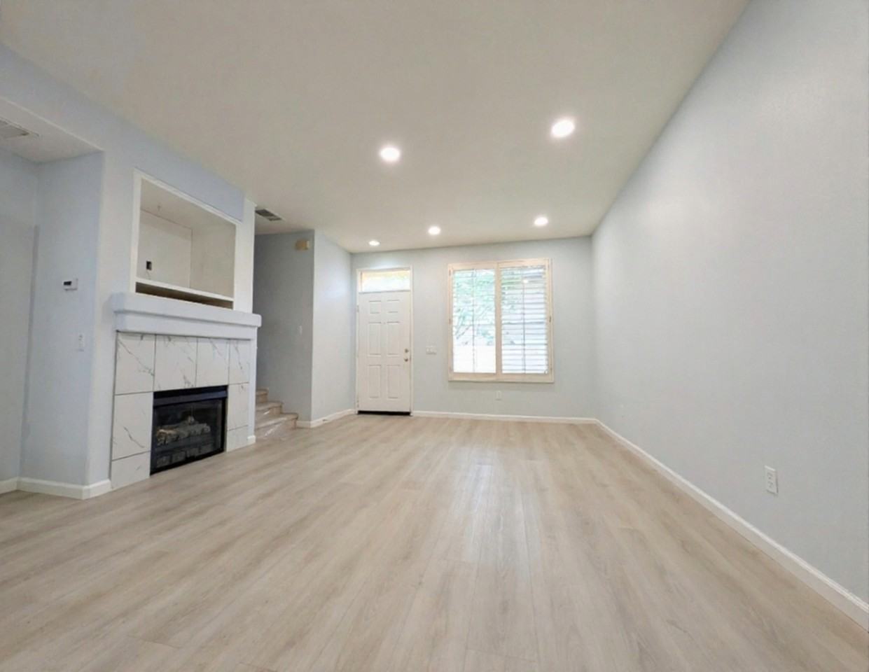 25773 Perlman Pl #B - Photo 4 of 12