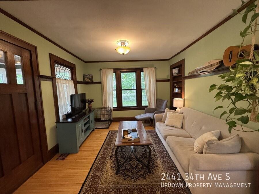 2441 34th Ave S - Photo 6 of 39