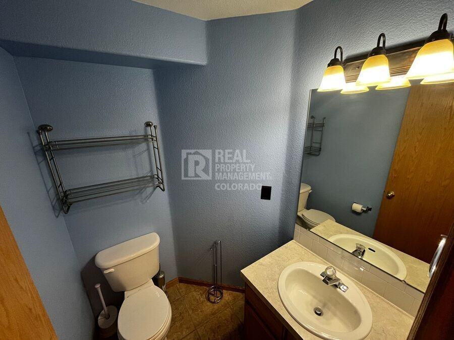 8464 Calumet Way - Photo 6 of 26