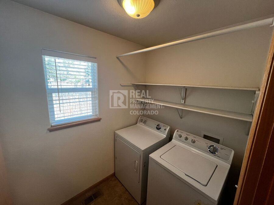 8464 Calumet Way - Photo 7 of 26