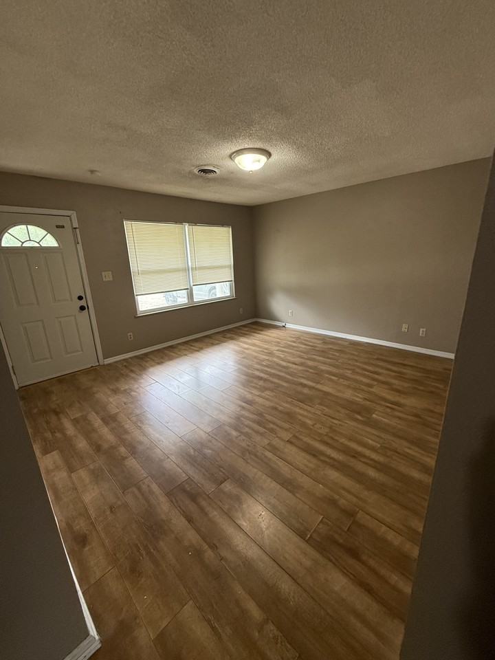307 E 24th St #NA - Photo 7 of 13