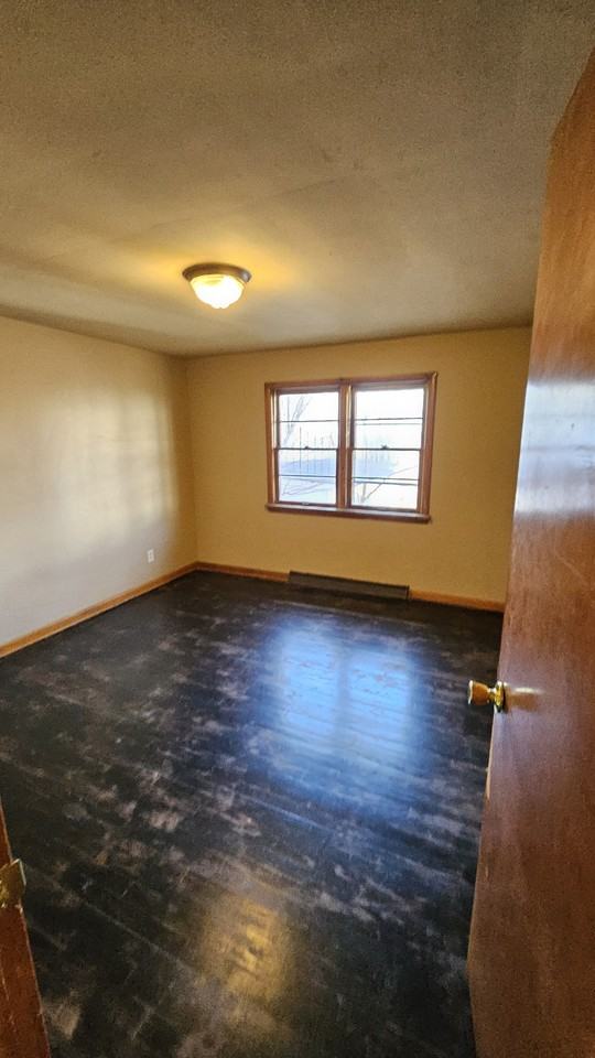 1629 Spring Ave Ne #NA - Photo 2 of 11