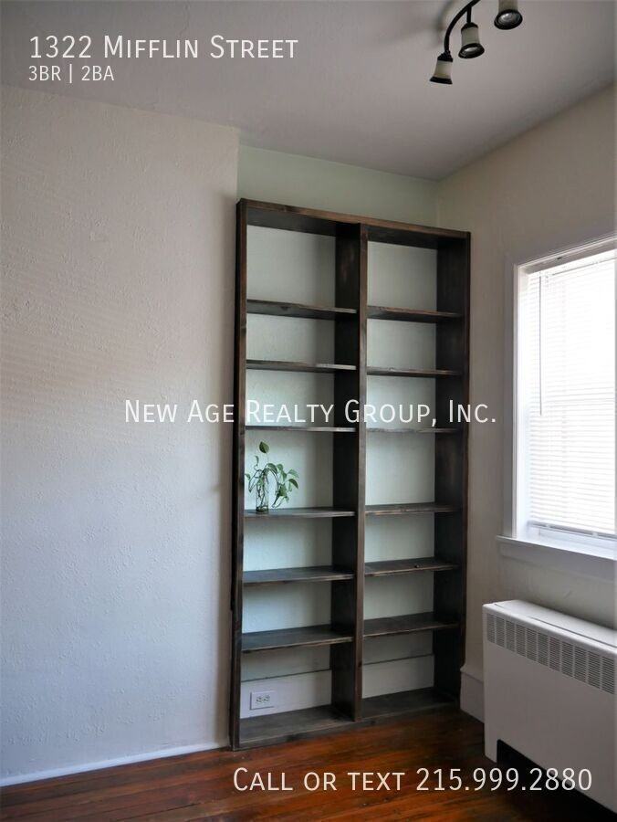 1322 Mifflin St - Photo 7 of 33
