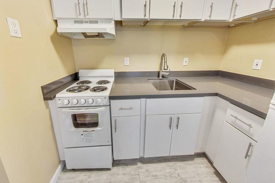 3257 Delaware St #05 - Photo 6 of 17