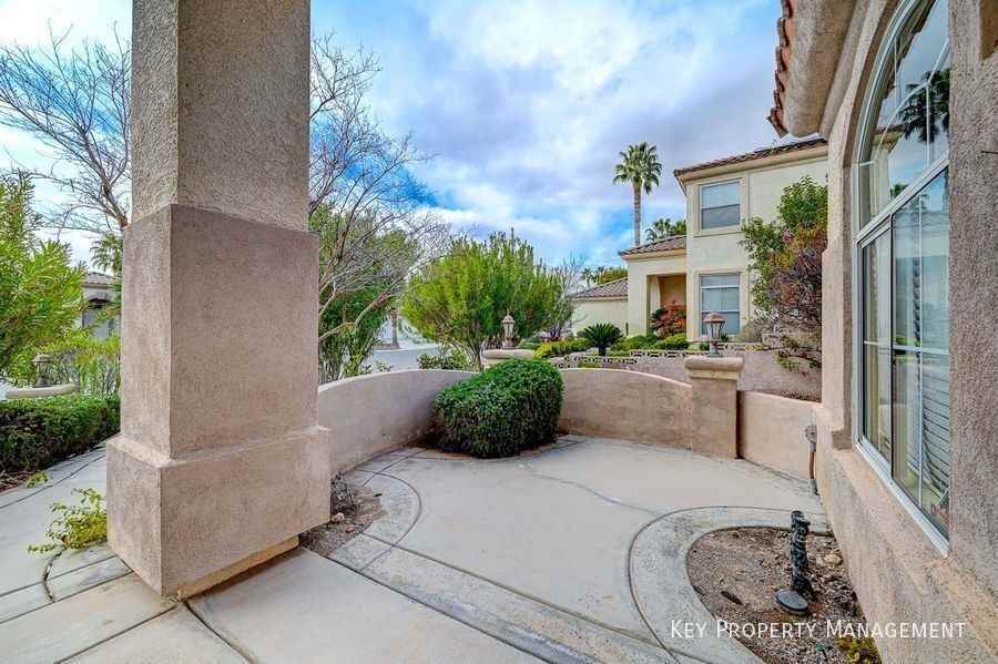 9462 Castillana Ct - Photo 6 of 50