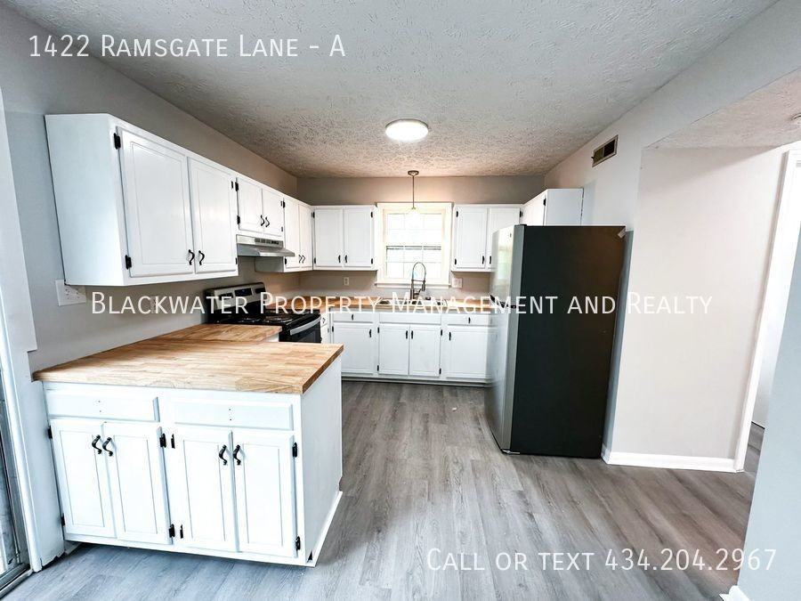 1422 Ramsgate Ln #A - Photo 2 of 6