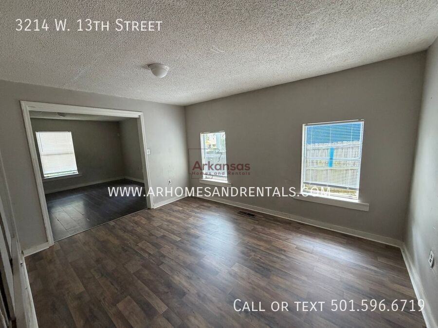 3214 W 13th St - Photo 2 of 11
