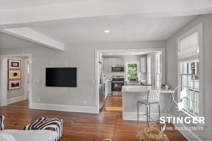 606 Carteret St #1 - Photo 3 of 17