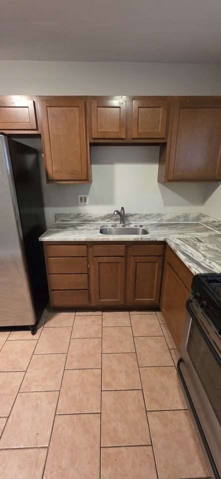 4607 Mannasota Ave - Photo 5 of 26