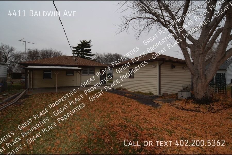 4411 Baldwin Ave - Photo 2 of 9
