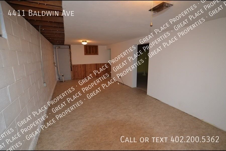 4411 Baldwin Ave - Photo 7 of 9