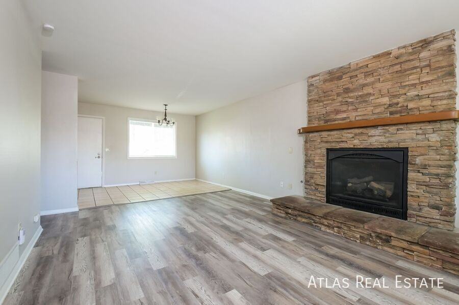 10553 W 106th Ct - Photo 2 of 20