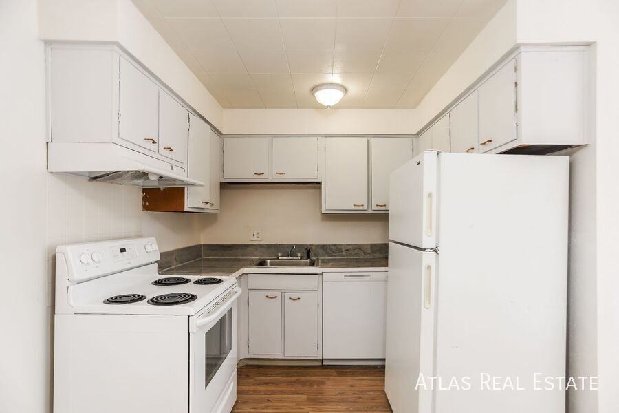 10680 W 8th Ave #6 - Photo 4 of 16